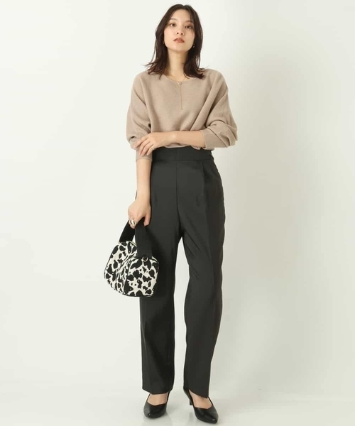 a.v.v(アーヴェヴェ)の「ハイウエストテーパードパンツ(その他パンツ・レディース・ブラック/ブルー・40/34/36/42/38)」の9枚目の写真