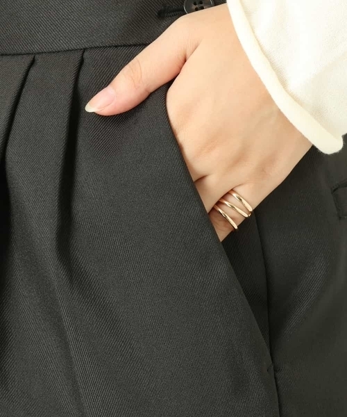 a.v.v(アーヴェヴェ)の「ハイウエストテーパードパンツ(その他パンツ・レディース・ブラック/ブルー・40/34/36/42/38)」の16枚目の写真