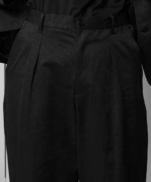 kutir(クティール)の「タックワイドパンツ(セットアップで着用可能)(スラックス・メンズ・グレー/ブラック・MEDIUM/LARGE)」の19枚目の写真