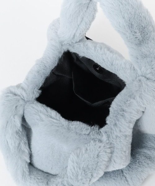 URBAN RESEARCH DOORS（アーバンリサーチドアーズ）の「『別注』VINCENT PRADIER×DOORS　Small Fake Fur Bag（ハンドバッグ・レディース・ライトブルー/アイボリー/キャメル・-）」の11枚目の写真