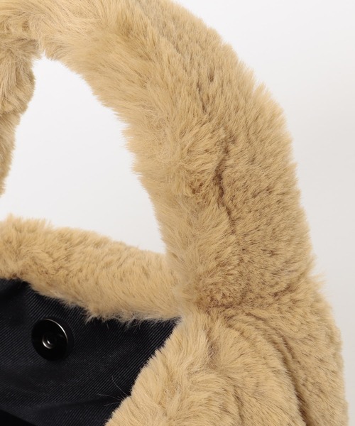 URBAN RESEARCH DOORS（アーバンリサーチドアーズ）の「『別注』VINCENT PRADIER×DOORS　Small Fake Fur Bag（ハンドバッグ・レディース・ライトブルー/アイボリー/キャメル・-）」の13枚目の写真