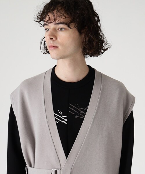 tk.TAKEO KIKUCHI（ティーケータケオキクチ）の「◆タイロッケンニットベスト（ベスト・メンズ・ブラック/グレー・66/88）」の7枚目の写真