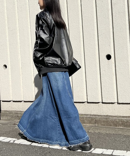 Jewelobe（ジュエローブ）の「配色パイピングシンセティックレザーブルゾン（ブルゾン・レディース・ホワイト/カーキ/ブラック・FREE）」の5枚目の写真