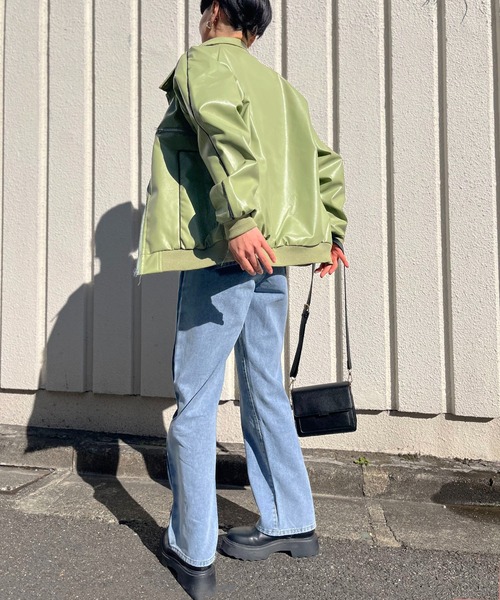 Jewelobe（ジュエローブ）の「配色パイピングシンセティックレザーブルゾン（ブルゾン・レディース・ホワイト/カーキ/ブラック・FREE）」の18枚目の写真