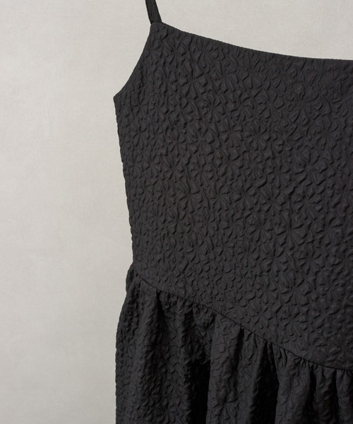 SpRay（スプレイ）の「ふくれキャミワンピース（ワンピース・レディース・ブラック/アイボリー・FREE）」の3枚目の写真