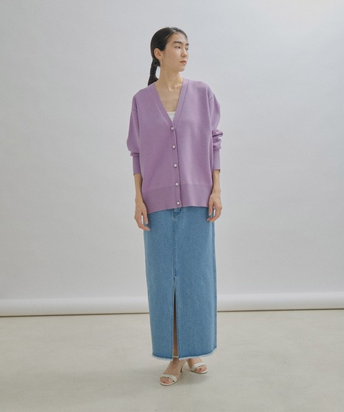SALON adam et rope'(サロン アダム エ ロペ)の「【WEB・一部直営店舗限定】パールカーディガン / Vネックカーディガン(カーディガン/ボレロ・レディース・パープル系その他/ホワイト/ライトグレー/ブラック・FREE)」の18枚目の写真