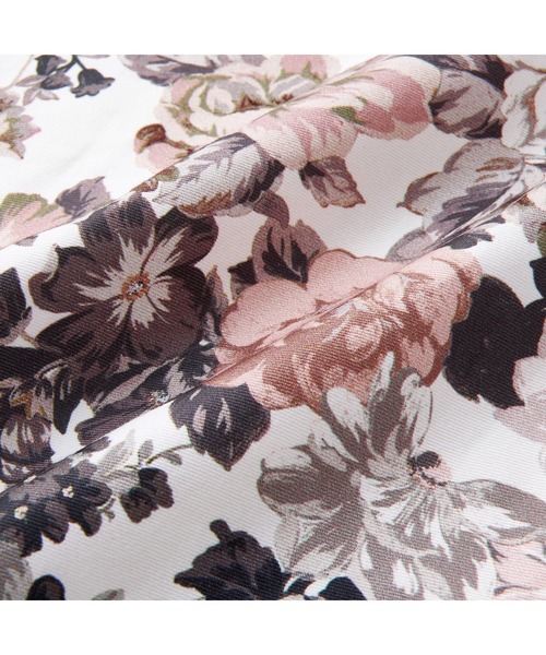 Francfranc（フランフラン）の「ダスティーフラワー コットン フルエプロン  ピンク（エプロン・レディース・ピンク・FREE）」の8枚目の写真