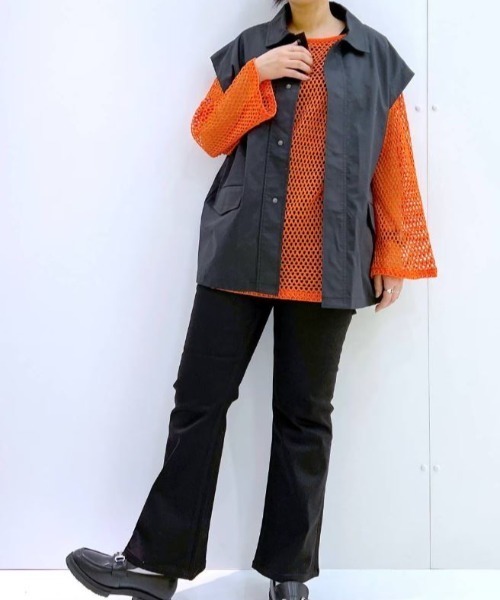 FOREVER 21（フォーエバー トゥエンティーワン）の「【STREET】2WAYミリタリージャケット（ミリタリージャケット・レディース・ブラック/カーキ・FREE）」の21枚目の写真