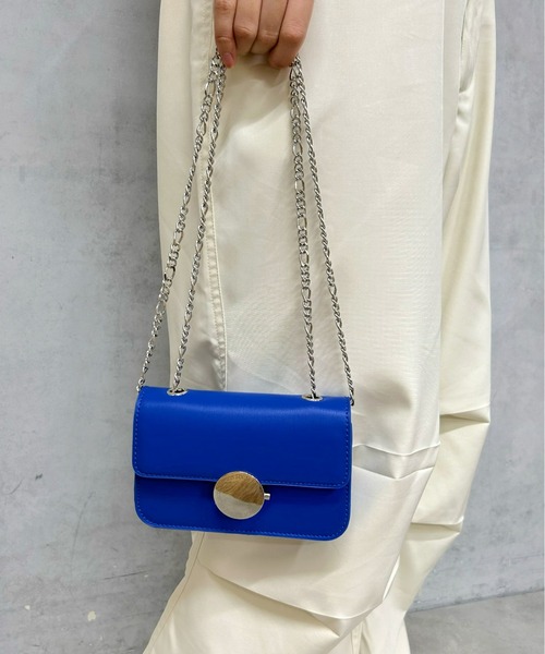 WHO'S WHO gallery（フーズフーギャラリー）の「【SixM/シックスエム】ミニショルダー（ショルダーバッグ・レディース・ブルー/レッド/シルバー・FREE）」の2枚目の写真