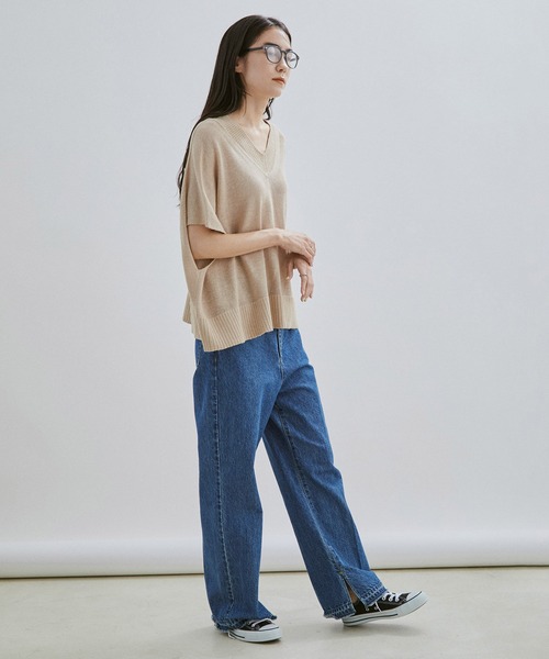 SALON adam et rope'(サロン アダム エ ロペ)の「リネンVネックワイドプルオーバー/ベスト(ニット/セーター・レディース・ホワイト/ブラック/ベージュ・FREE)」の7枚目の写真