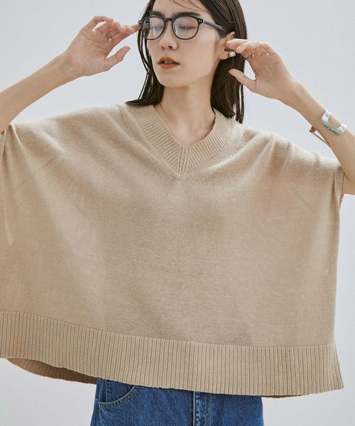 SALON adam et rope'(サロン アダム エ ロペ)の「リネンVネックワイドプルオーバー/ベスト(ニット/セーター・レディース・ホワイト/ブラック/ベージュ・FREE)」の9枚目の写真