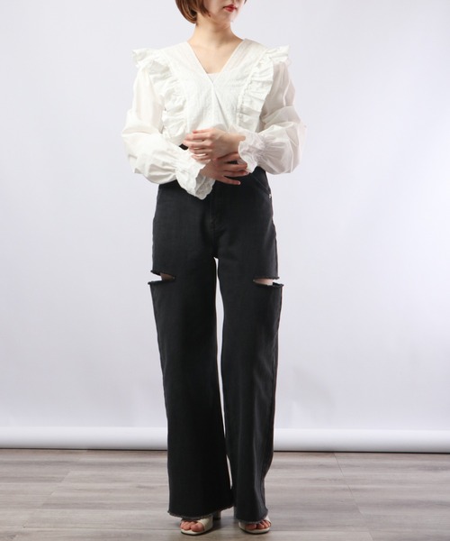 &soiree(アンドソワレ)の「&soiree レースフリルトップス(シャツ/ブラウス・レディース・ホワイト・F)」の8枚目の写真