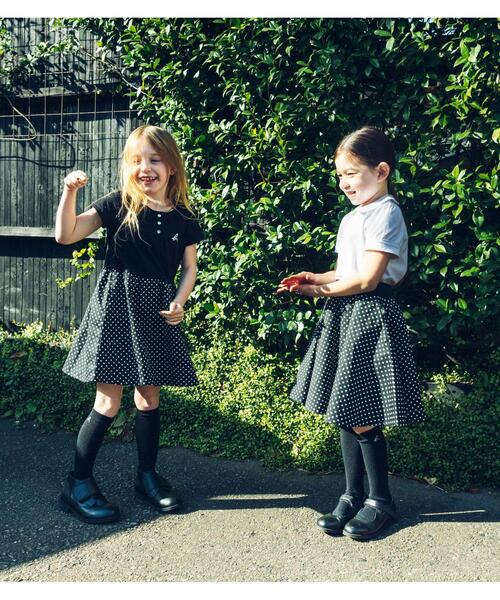 agnes b.(アニエスベー)の「IDE4 E JUPE キッズ スカート(スカート・キッズ・ブラック・12YEAR/4YEAR/10YEAR/6YEAR/8YEAR)」の5枚目の写真