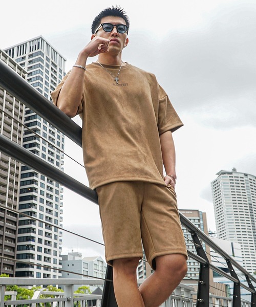 SOMEDIFF(サムディフ)の「【SOMEDIFF】スウェード半袖Tシャツ+ハーフパンツ セットアップ メンズ ビッグシルエット tシャツ ルーズシルエット ショーツ ロゴ 春服(セットアップ・メンズ・グレー/ベージュ/ホワイト/ブラック/ブルー・XL/L/M)」の4枚目の写真
