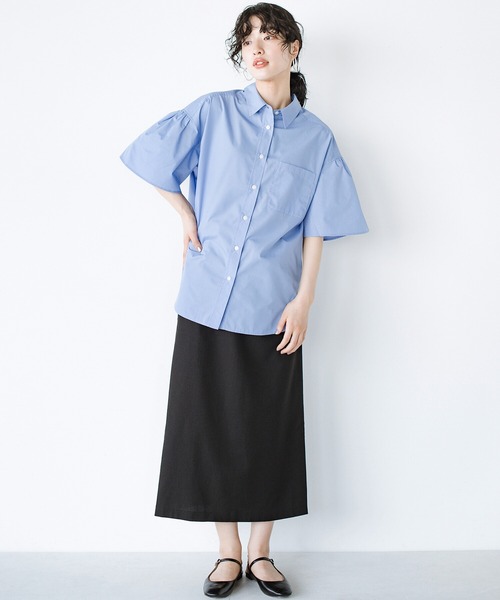 haco!(ハコ)の「ポケットに花束を忍ばせてみた!フラワームーブメントシャツ haco! FACTORY with ah(attach heart)!(シャツ/ブラウス・レディース・ブルー/オフホワイト・SMALL/MEDIUM/LARGE/X-LARGE)」の5枚目の写真