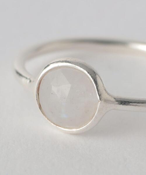 BEAUTY&YOUTH UNITED ARROWS（ビューティーアンドユースユナイテッドアローズ）の「ナチュラルストーン シルバーカラー リング（リング・レディース・オフホワイト/ケリー/ホワイト/ピンク・11）」の9枚目の写真