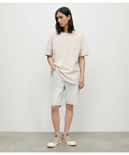 ALLSAINTS（オールセインツ）の「ISAC OVERSIZED CREW T-SHIRT | ISAC オーバーサイズ クルー Tシャツ（Tシャツ/カットソー・メンズ・ベージュ系その他・S/M/L/XS）」の3枚目の写真