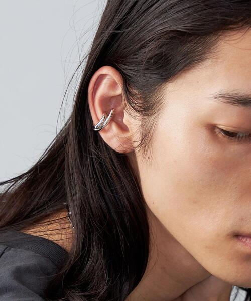 CITEN（シテン）の「＜CITEN＞ダブルライン イヤーカフ【片耳】（イヤーカフ・レディース・シルバー/ゴールド・FREE）」の2枚目の写真