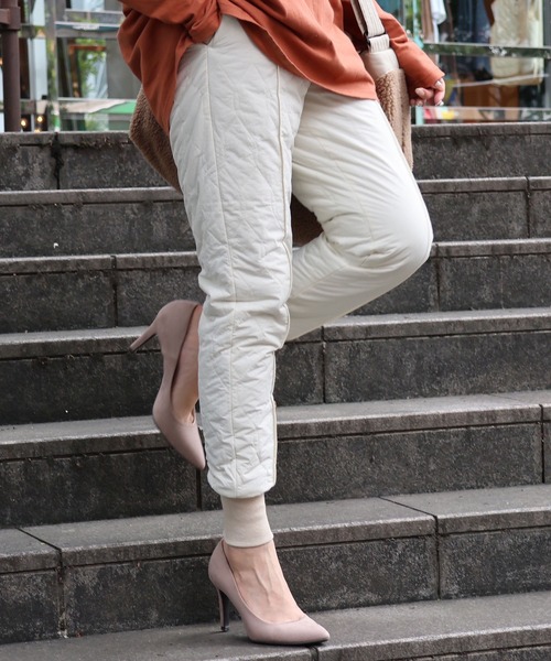 KRIFF MAYER Lady's Collection（クリフメイヤーレディースコレクション）の「《WEB限定》キルトジョガーパンツ（その他パンツ・レディース・ブラック/ナチュラル/ベージュ・SMALL/MEDIUM/LARGE）」の3枚目の写真