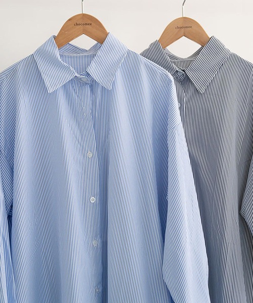 chocomee（チョコミー）の「ストライプシャツワンピース/striped shirt one-piece（シャツワンピース・レディース・ブラック/ブルー・FREE）」の17枚目の写真
