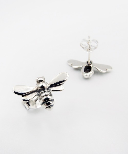 TONE SELECT GOODS(トーンセレクトグッズ)の「【925 SILVER ACC】HONEYBEEピアスSV925(OG)(ピアス(両耳用)・レディース・シルバー・FREE)」の3枚目の写真