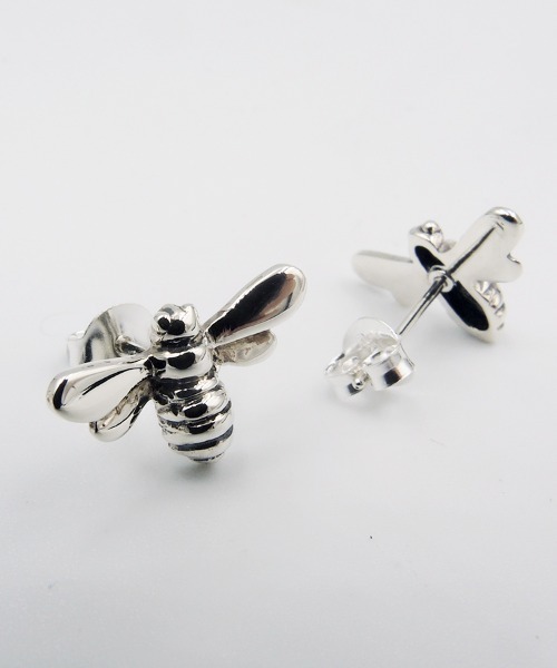 TONE SELECT GOODS(トーンセレクトグッズ)の「【925 SILVER ACC】HONEYBEEピアスSV925(OG)(ピアス(両耳用)・レディース・シルバー・FREE)」の2枚目の写真