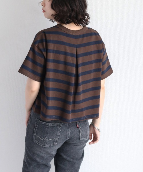 cepo(セポ)の「バックタックボーダーTee(Tシャツ/カットソー・レディース・オフホワイト/グリーン/ブラウン・M)」の1枚目の写真
