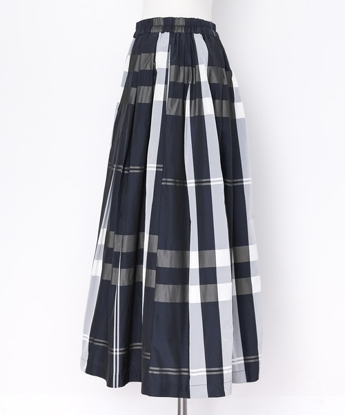 n'OrLABEL（ノアールレーベル）の「『チェック柄タックフレアスカート』（スカート・レディース・ライトベージュ/ダークネイビー・FREE）」の9枚目の写真