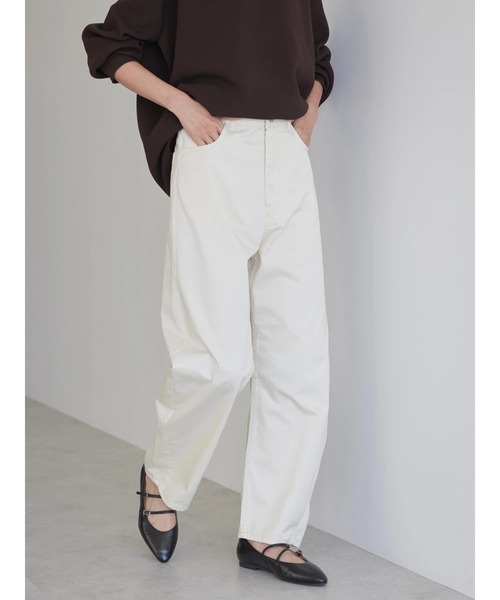AMERICAN HOLIC（アメリカンホリック）の「コクーンシルエットチノパンツ（その他パンツ・レディース・アイボリー/ベージュ/カーキ・S/L/M）」の4枚目の写真