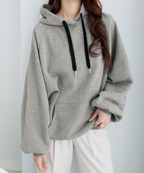 alotta(アロッタ)の「《裏起毛》パフ袖ゆったりパーカー(パーカー・レディース・モカ/ミント/スモークピンク/ブラック/アイボリー/杢グレー/ラベンダー・3L/4L/5L/LL/L/M)」の11枚目の写真