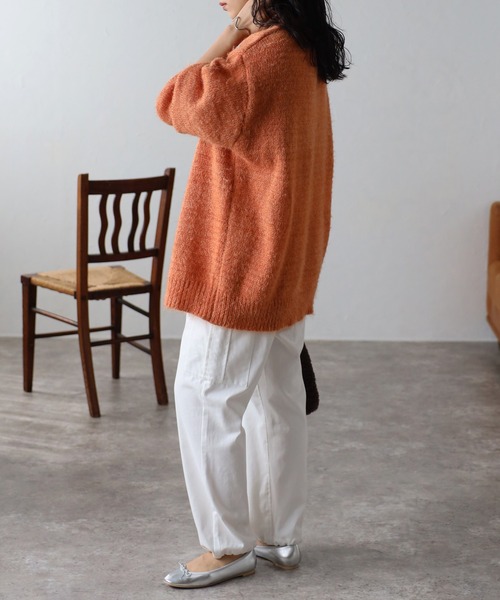amini(アミニ)の「【2023 A/W新作】ラメ起毛オーバーサイズニット(ニット/セーター・レディース・ブラック/ブラウン/オレンジ/ブルー/アイボリー・MEDIUM)」の10枚目の写真