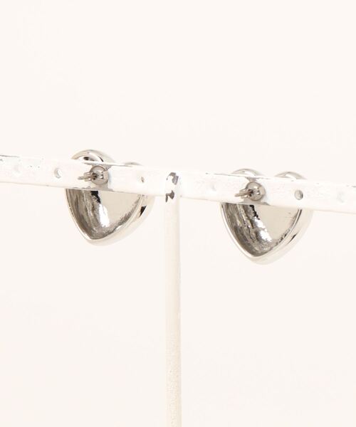 LOWRYS FARM(ローリーズファーム)の「プックリハートピアス 989826(ピアス(両耳用)・レディース・ゴールド/シルバー・FREE)」の3枚目の写真