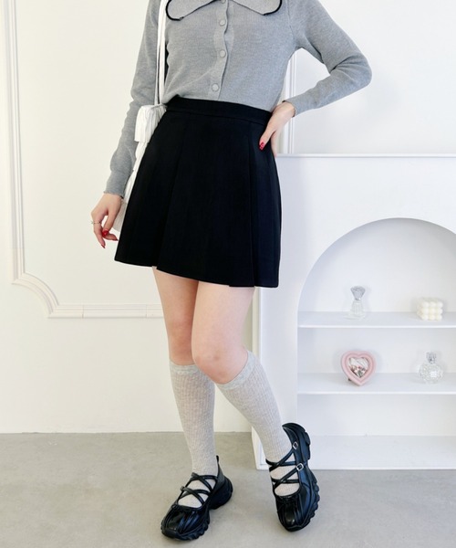 Loueme(ルエム)の「ハイウエストプリーツミニスカパン(スカート・レディース・ピンク/アイボリー/ブラック/ライトブルー・S/M)」の2枚目の写真