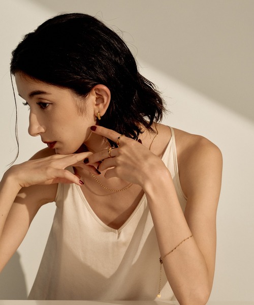 novice(ノーヴィス)の「【novice】Small Classic Stone Motif Ring(リング・レディース・ゴールド/シルバー・FREE)」の10枚目の写真