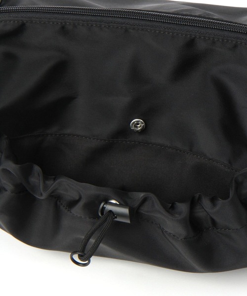 LAKOLE（ラコレ）の「ドロストバレルショルダー / 991682（ショルダーバッグ・レディース・ホワイト/ブラック/ベージュ・FREE）」の9枚目の写真