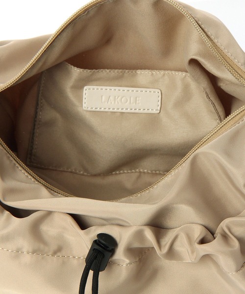 LAKOLE（ラコレ）の「ドロストバレルショルダー / 991682（ショルダーバッグ・レディース・ホワイト/ブラック/ベージュ・FREE）」の12枚目の写真