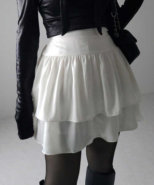 me+em select（ミームセレクト）の「【 ２color 】ダブルフリルハイウエストフレアミニスカート（スカート・レディース・ブラック/アイボリー・FREE）」の13枚目の写真