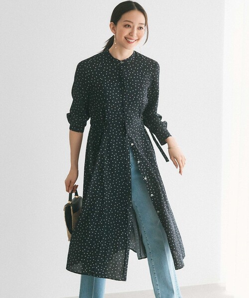 23区(ニジュウサンク)の「【洗える】バックサテンアムンゼン タイプリント ワンピース(ワンピース・レディース・ネイビー系5・36/38/40)」の1枚目の写真