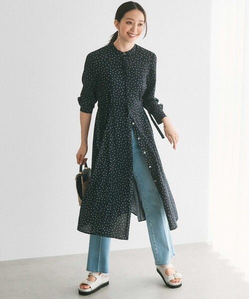 23区(ニジュウサンク)の「【洗える】バックサテンアムンゼン タイプリント ワンピース(ワンピース・レディース・ネイビー系5・36/38/40)」の2枚目の写真