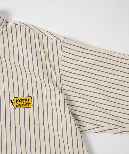 kaoyorinakami（カオヨリナカミ）の「tag logo stripe shirt