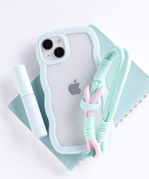 Hamee（ハミィ）の「DOLLY TIE ドリータイ ネオンハンドストラップ DOLLY STRAP(Cタイプ)（スマホグッズ・レディース・ブルー系その他2/ブラック系その他2/スカイブルー/イエロー系その他2/レッド系その他2/フューシャピンク/ピンク系その他2/ミント/グリーン系その他2/オレンジ系その他2/ベージュ系その他2/ライラック/その他1/レッド系その他3・FREE）」の4枚目の写真