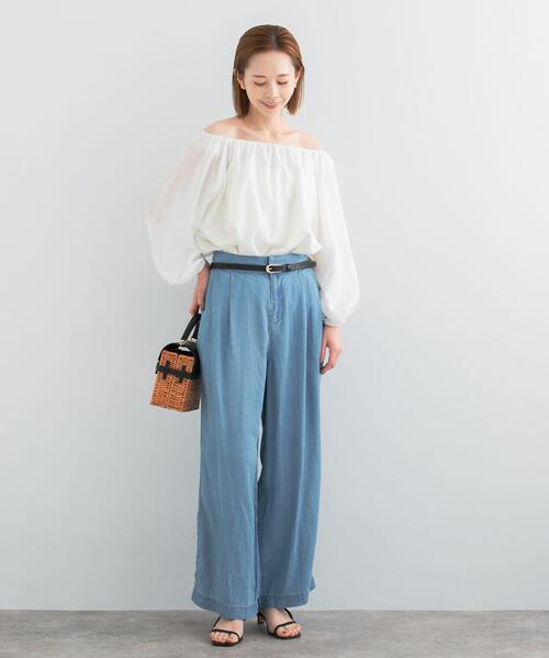 URBAN RESEARCH ROSSO WOMEN(アーバンリサーチ ロッソ)の「2WAYオフショルブラウス(シャツ/ブラウス・レディース・ブラック/ホワイト・FREE)」の3枚目の写真