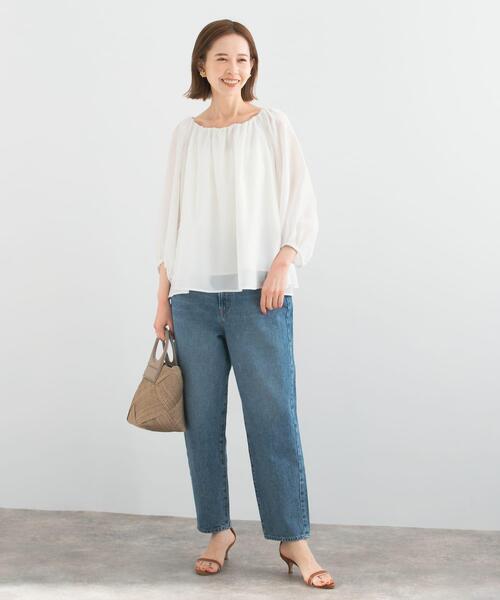 URBAN RESEARCH ROSSO WOMEN(アーバンリサーチ ロッソ)の「2WAYオフショルブラウス(シャツ/ブラウス・レディース・ブラック/ホワイト・FREE)」の9枚目の写真