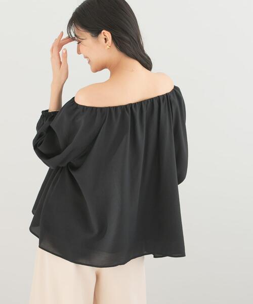 URBAN RESEARCH ROSSO WOMEN(アーバンリサーチ ロッソ)の「2WAYオフショルブラウス(シャツ/ブラウス・レディース・ブラック/ホワイト・FREE)」の16枚目の写真