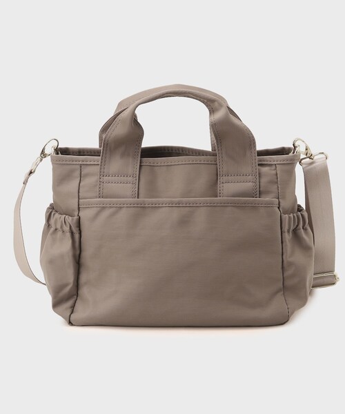 OPAQUE.CLIP（オペークドットクリップ）の「◆【撥水加工／2WAY】ギャザーポケットミドルトートバッグ（トートバッグ・レディース・サンドベージュ/ブラック・00）」の16枚目の写真