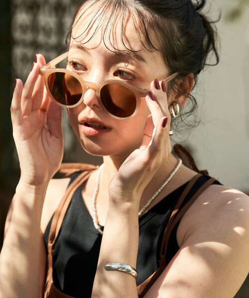 FREAK'S STORE（フリークスストア）の「Casselini/キャセリーニ ラウンドアイウエア（サングラス・レディース・ベージュ/ブラック/ホワイト・ONE SIZE）」の9枚目の写真