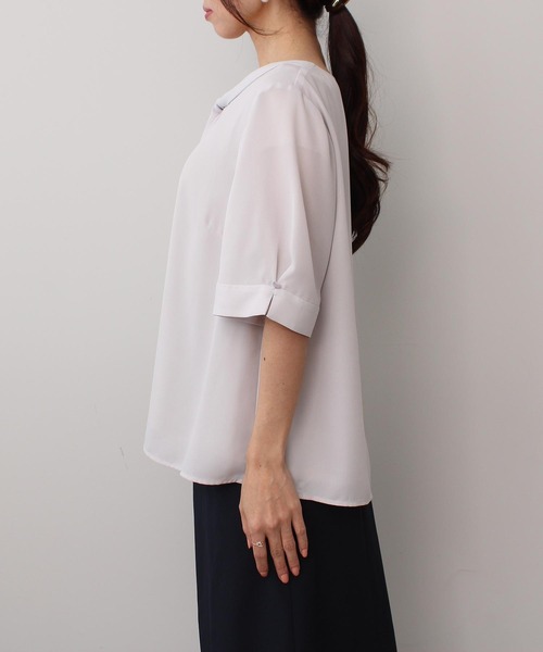 fleur by mint breeze(フルールバイミントブリーズ)の「【L~5L 大きいサイズ】 ジョーゼット ボウタイ 半袖 ブラウス オフィス スーツインナー(シャツ/ブラウス・レディース・オフホワイト/ネイビー/ライトグレー・3L/4L/5L/LL/L)」の16枚目の写真