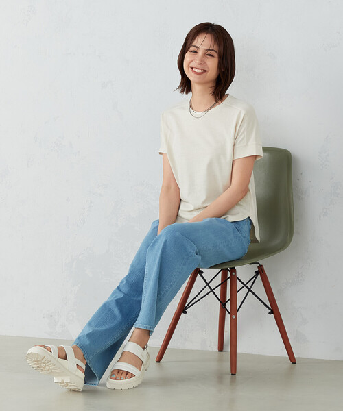 COMME CA ISM(コムサイズム)の「ニュアンスカラー Tシャツ(Tシャツ/カットソー・レディース・ミント/アイボリー/サックスブルー/グレイッシュベージュ・SMALL/MEDIUM/LARGE)」の7枚目の写真