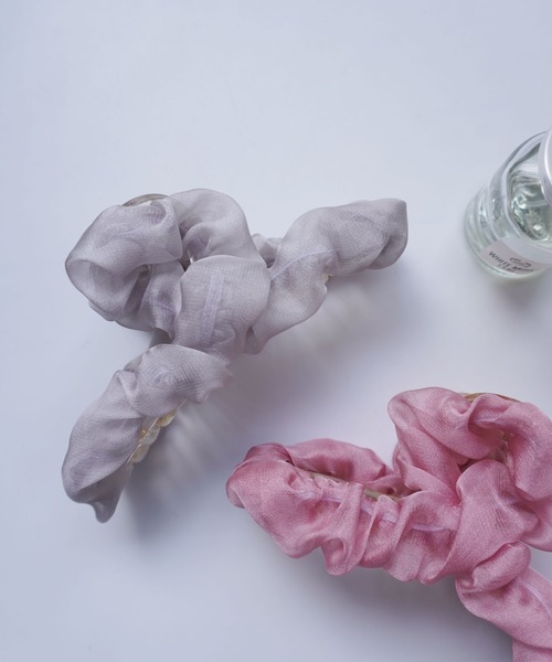 ammy.（エイミードット）の「【 ammy. / エイミードット 】 シフォン チュール ビッグ ヘアクリップ（バレッタ/ヘアクリップ・レディース・グレー/ブラック/ベージュ/ピンク/アイボリー・FREE）」の3枚目の写真