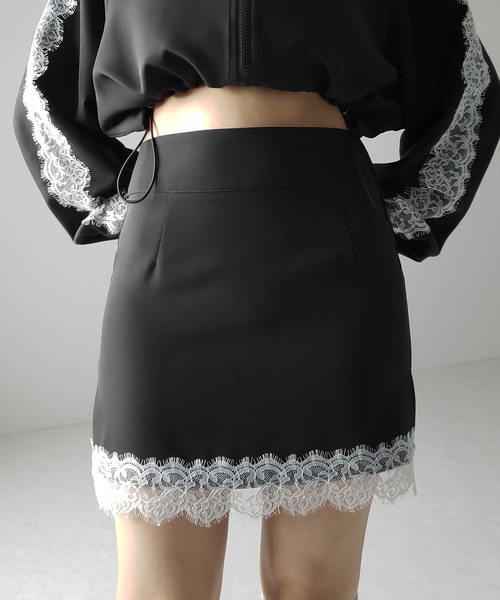 me+em select（ミームセレクト）の「※※【 セットアップ着用可能 】サイドラインハイウエストミニスカート ／ sideline high waist mini skirt（スカート・レディース・ブラック/ブラック系1/ブラック系2・SMALL/MEDIUM/LARGE）」の11枚目の写真
